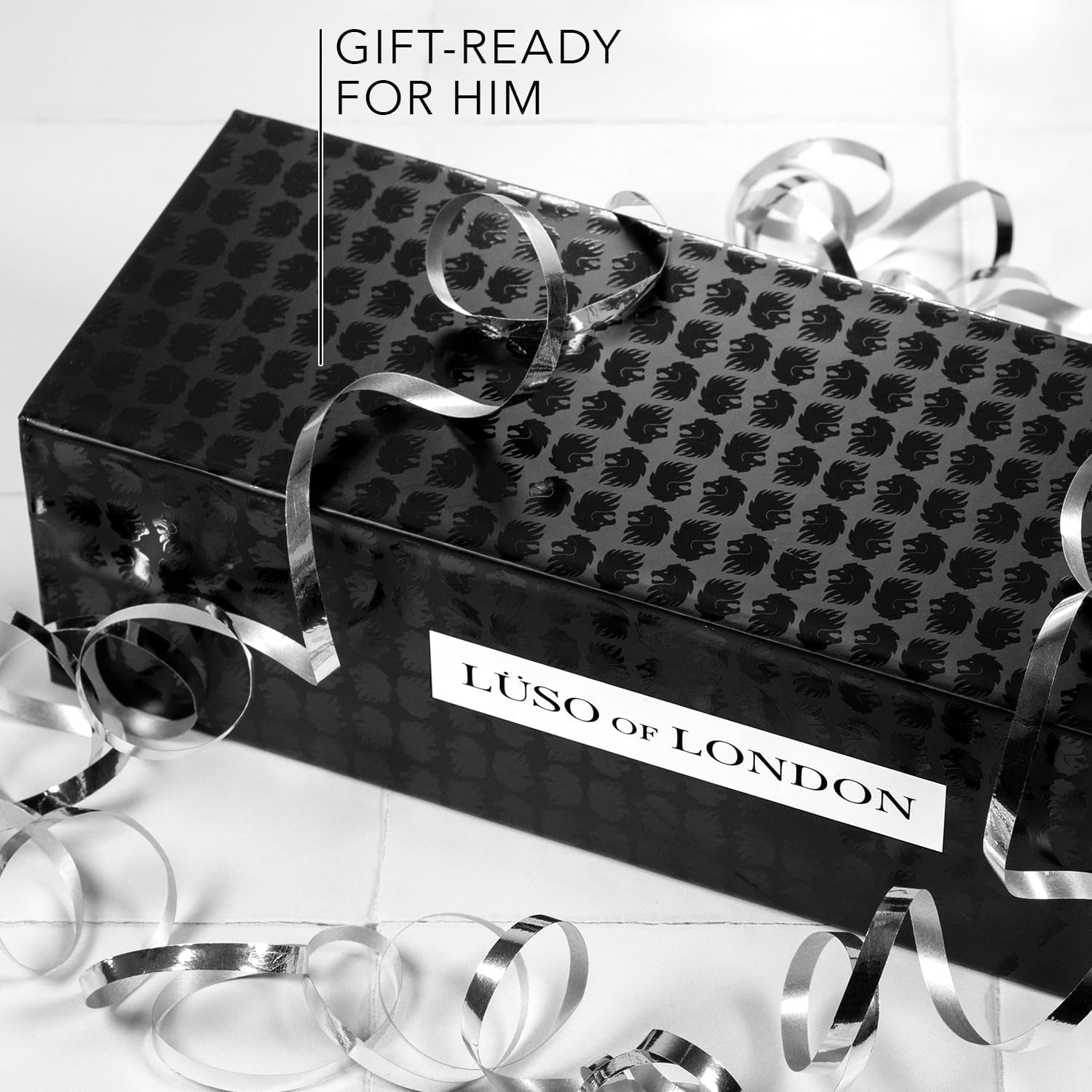 "Lüso of London - Bold and Masculine Scented Candles for Men, 3 Luxurious Candles in a Stylish Black Gift Box. The Ultimate Candle Set for the Modern Gentleman. Perfect Gifts for Men."