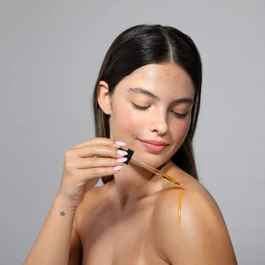 Cliganic USDA Organic Jojoba Oil, 100% Pure (4oz) | Moisturizing Oil for Face, Hair, Skin & Nails | Natural Cold Pressed Hexane Free