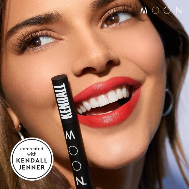 MOON Teeth Whitening Pen - Elixir III by Kendall Jenner – Brush Every Tooth White - On-The-Go Whitener for a Brighter Smile - 30+ Uses - Vegan - Vanilla Mint