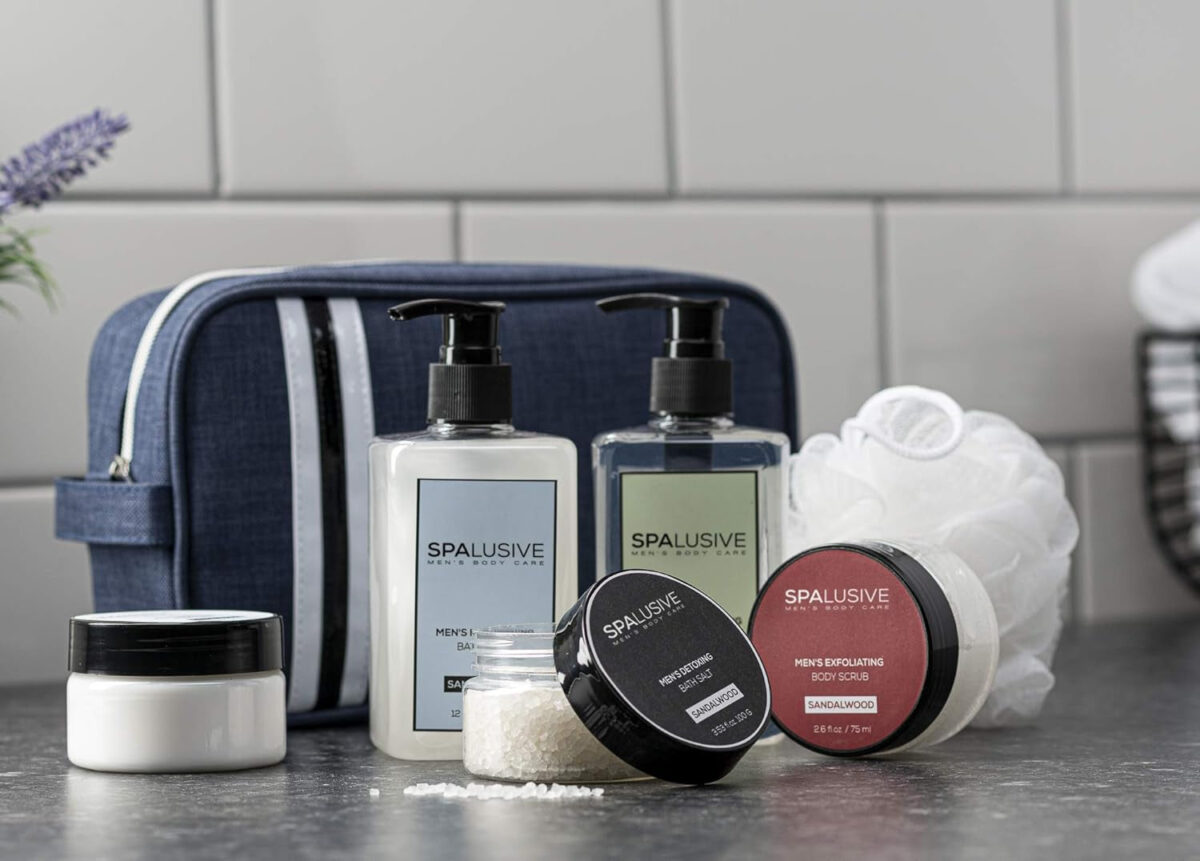 "Ultimate Men's Spa Experience - Exquisite Gift Set for Him - Perfect for Holidays, Birthdays, and Father's Day - Indulge in the Irresistible Scent of Fresh Sandalwood"